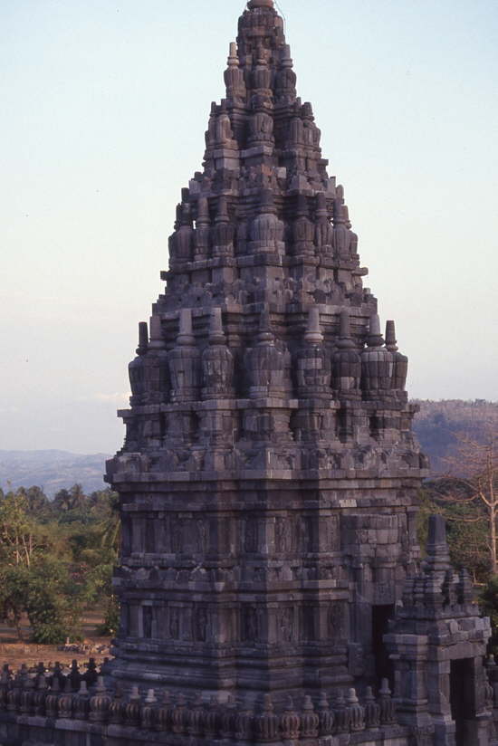 img032
