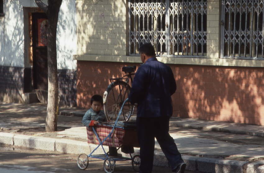 img037