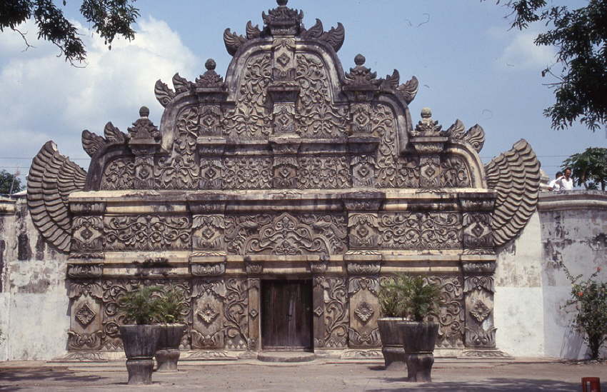 img050