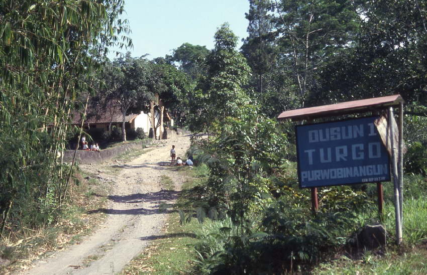 img073